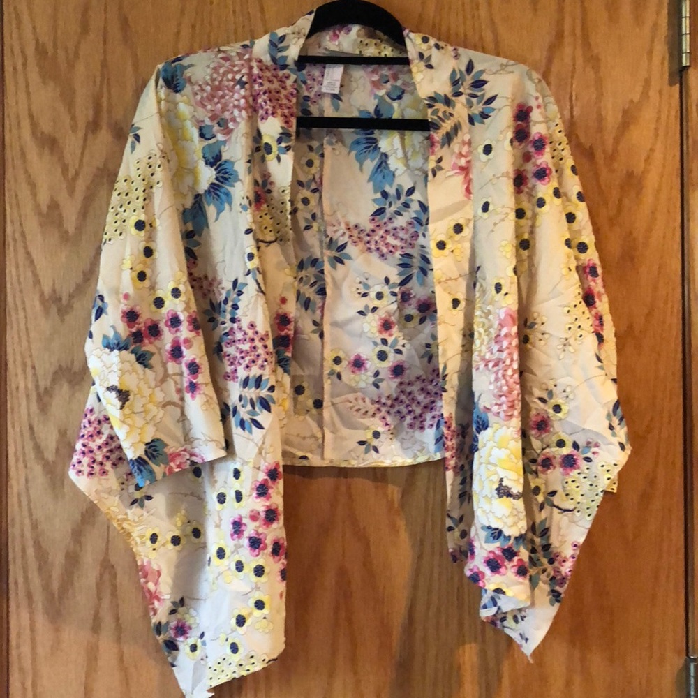 Colorful Kimono-style open blouse